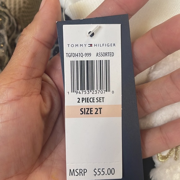 Two piece leggings and sweatshirt set - Picture 2 of 2